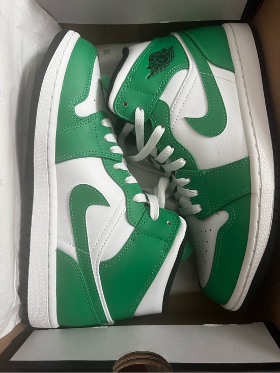 Jordan Other - Air Jordan 1 Mid